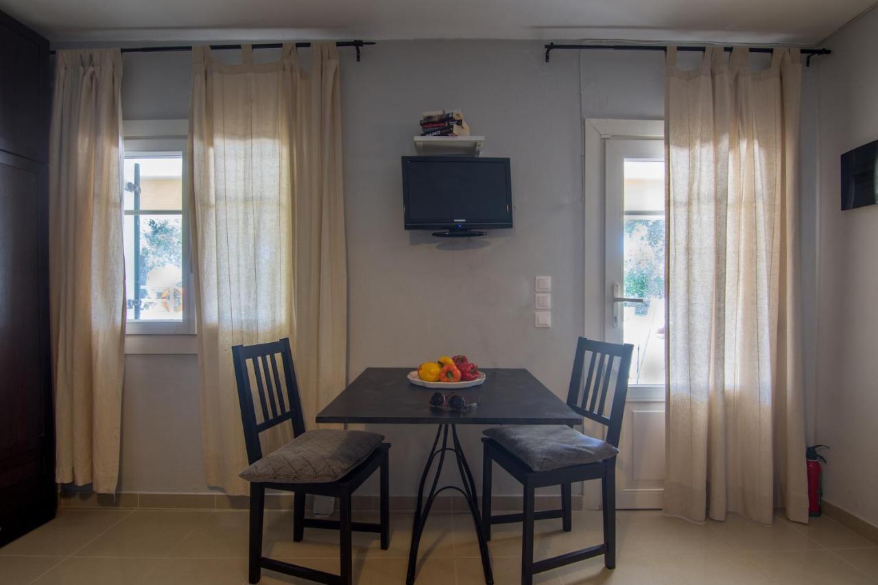 Villa Elaia Suites & Apartments No.4 Gaios Ngoại thất bức ảnh